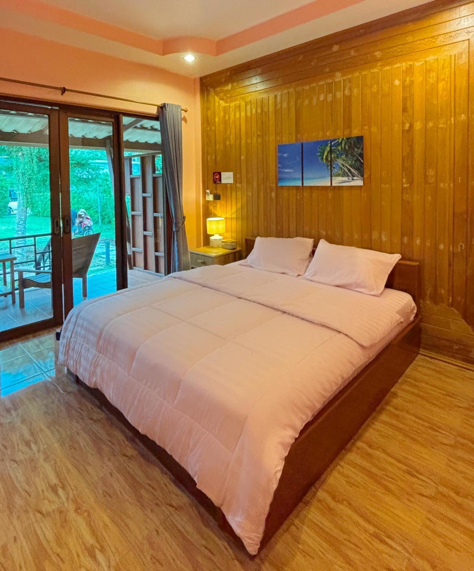 Aow Thai Homestay Ban Hin Dam エクステリア 写真