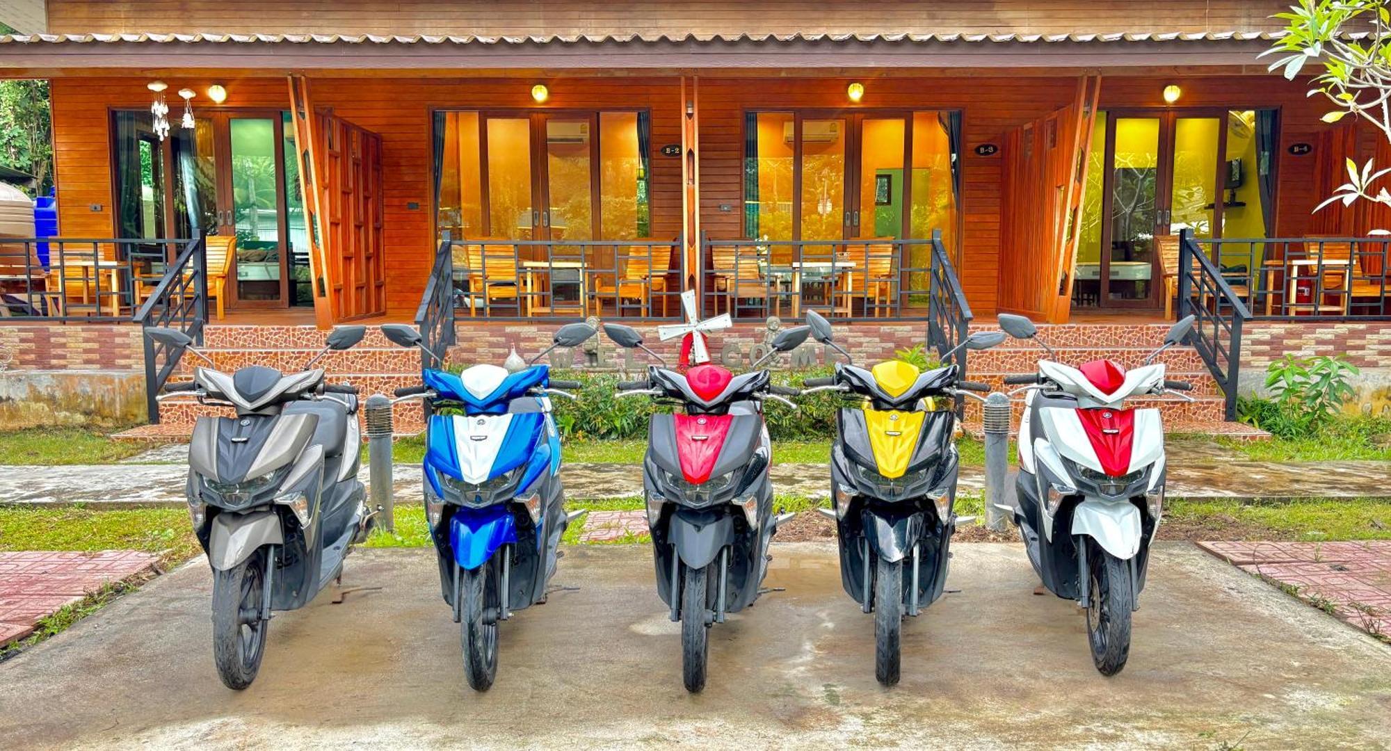 Aow Thai Homestay Ban Hin Dam エクステリア 写真
